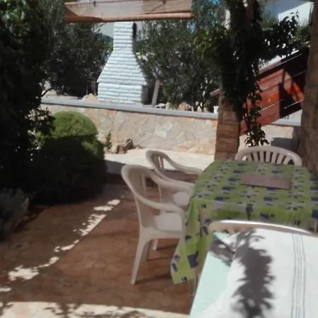 Narancs Apartment